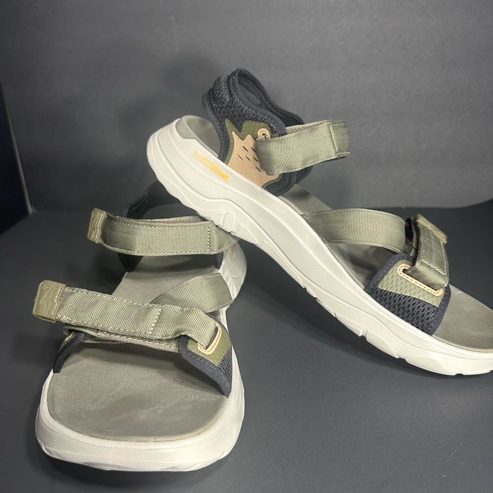 Teva Olive Green Strappy Sandals size 12 brand new w/out box and tags - Picture 4 of 11